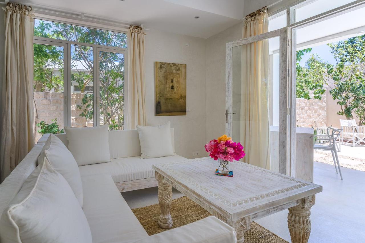 Saffron Villas Диани Бийч Екстериор снимка