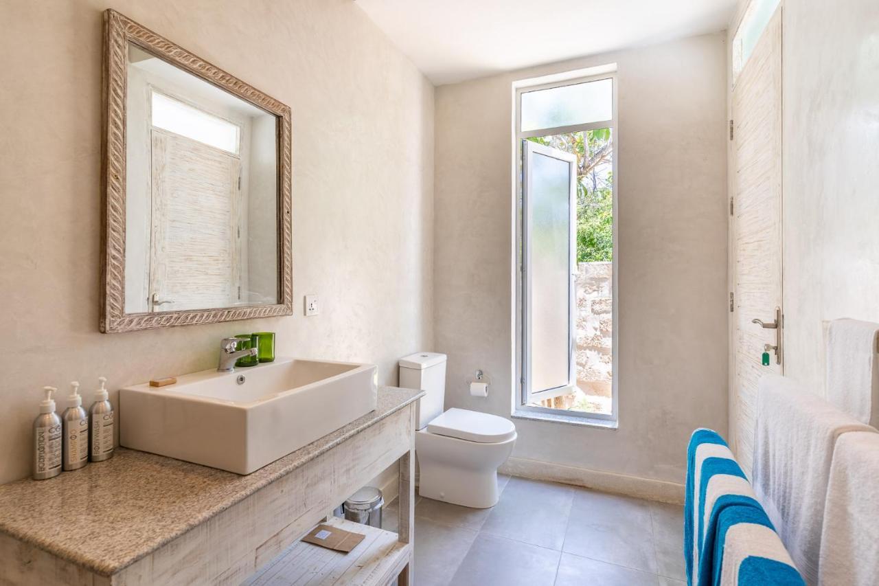 Saffron Villas Диани Бийч Екстериор снимка