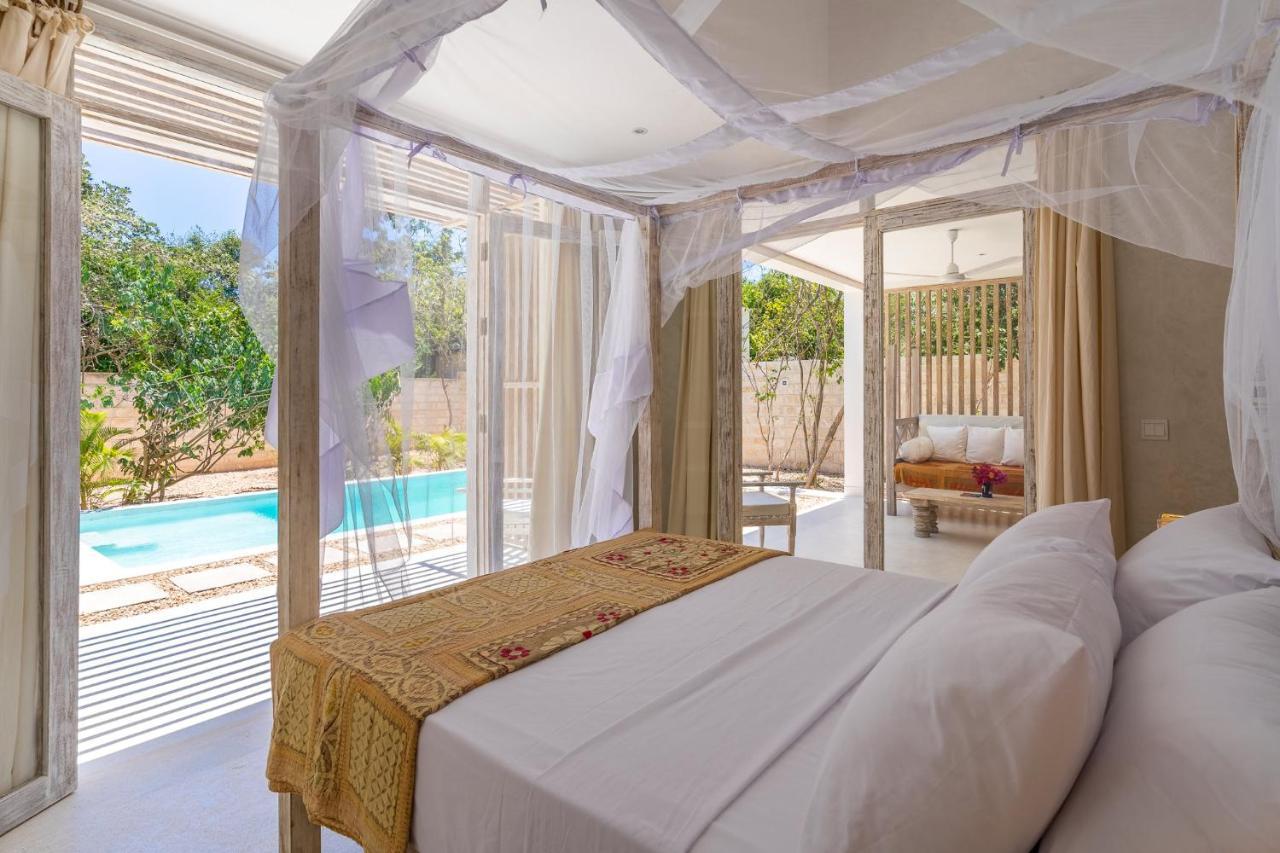 Saffron Villas Диани Бийч Екстериор снимка