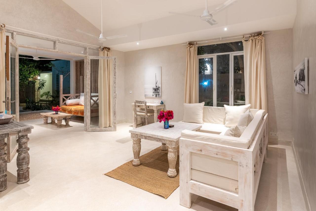 Saffron Villas Диани Бийч Екстериор снимка