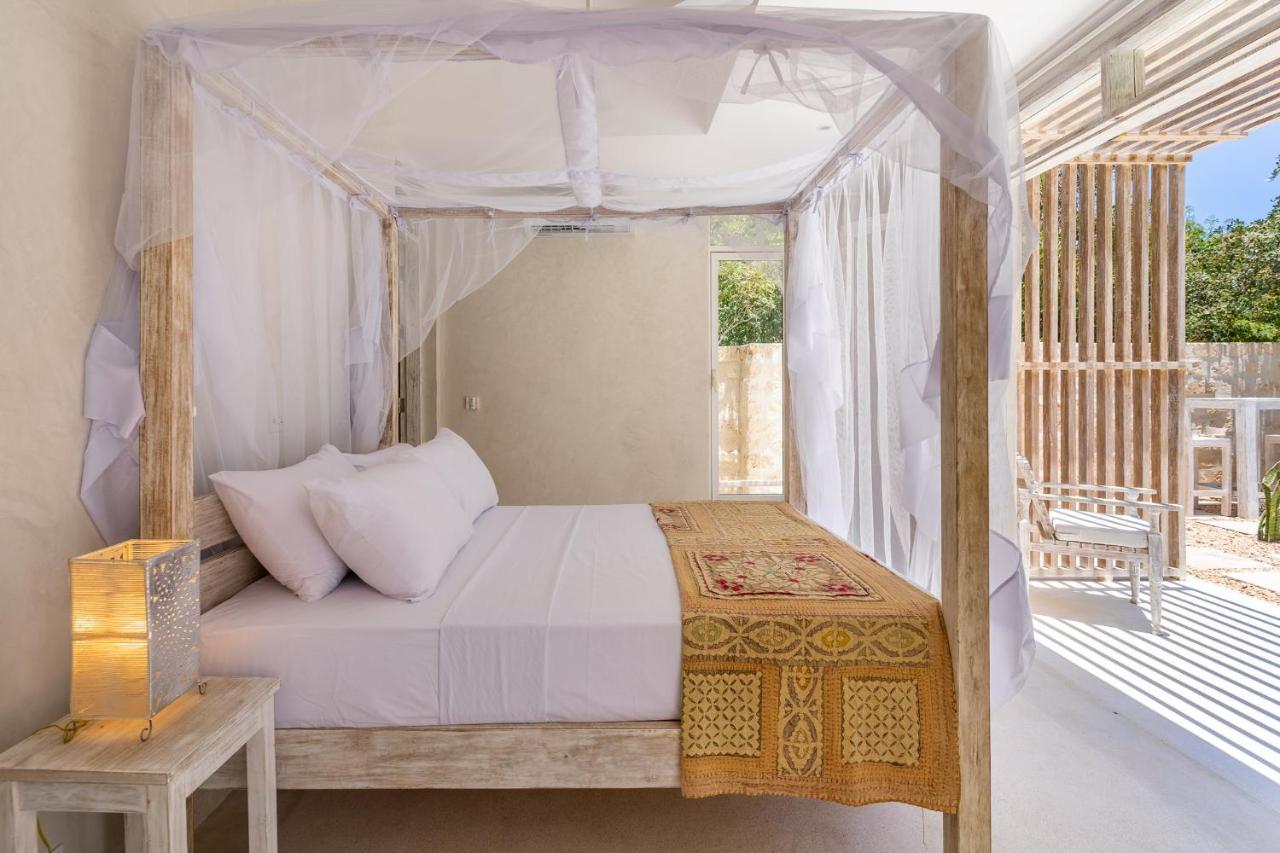 Saffron Villas Диани Бийч Екстериор снимка