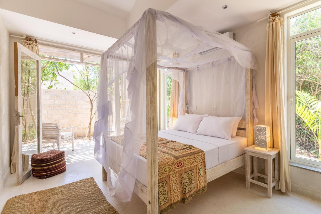 Saffron Villas Диани Бийч Екстериор снимка