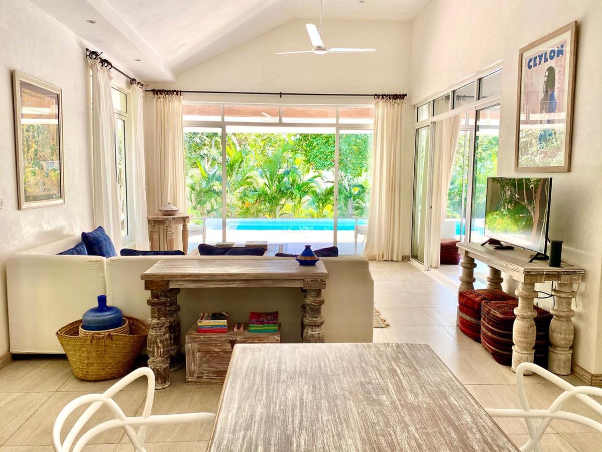 Saffron Villas Диани Бийч Екстериор снимка