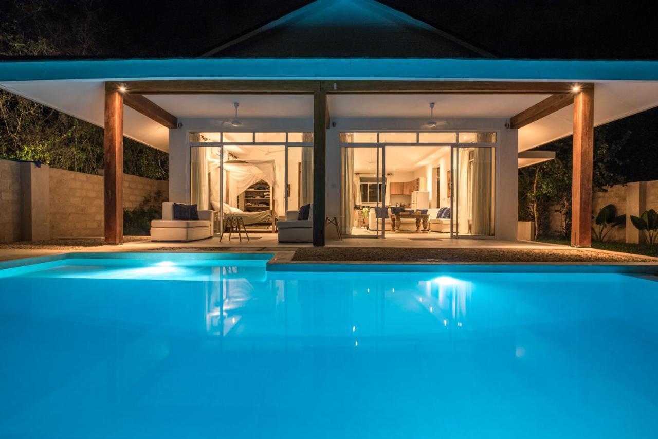 Saffron Villas Диани Бийч Екстериор снимка