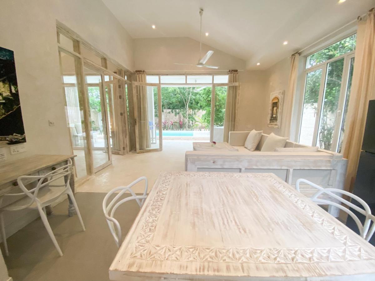 Saffron Villas Диани Бийч Екстериор снимка