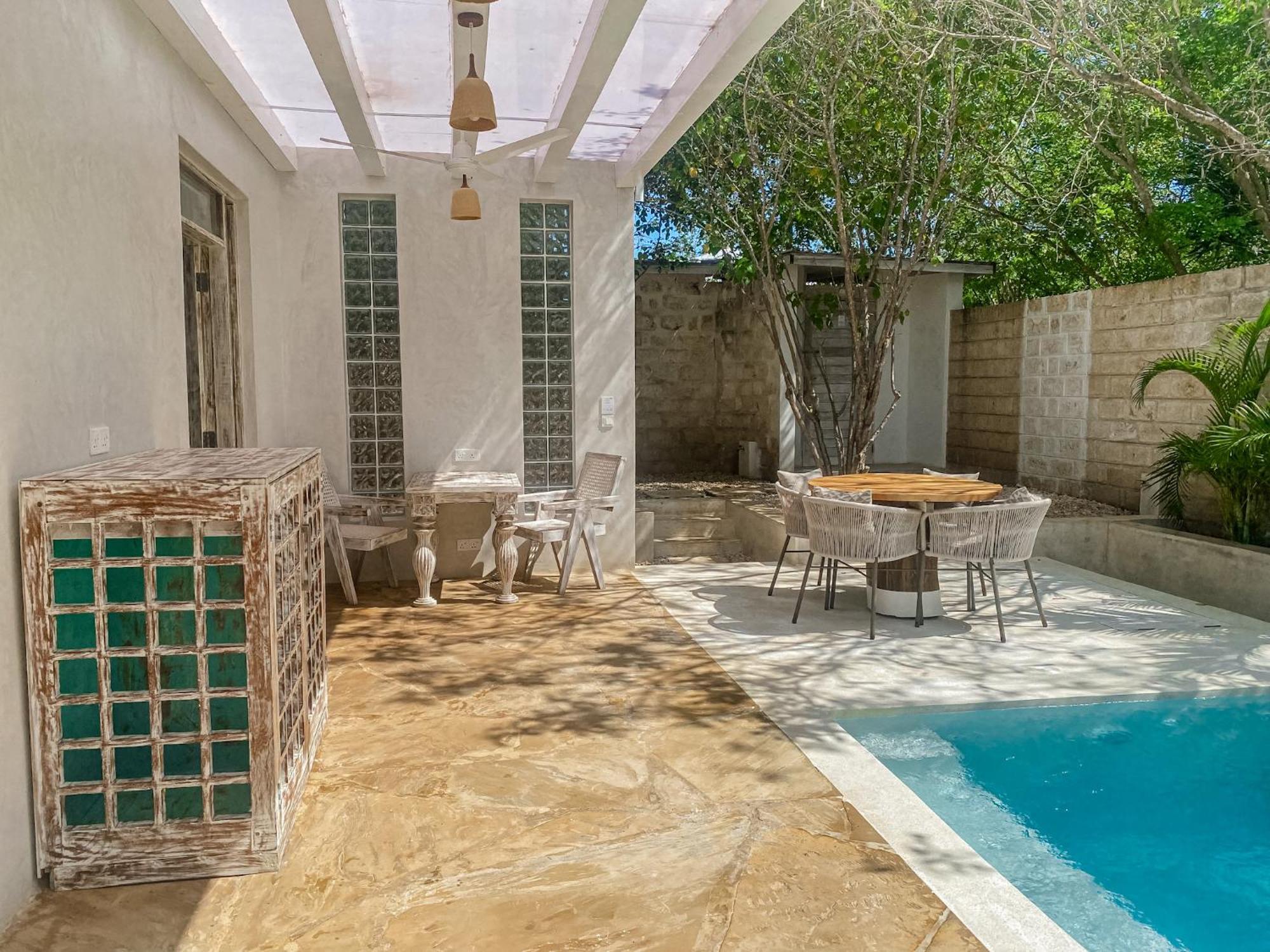 Saffron Villas Диани Бийч Екстериор снимка